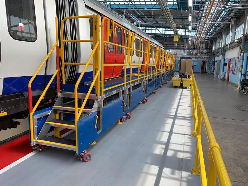 Train Carriage Access Platforms for 4LM 